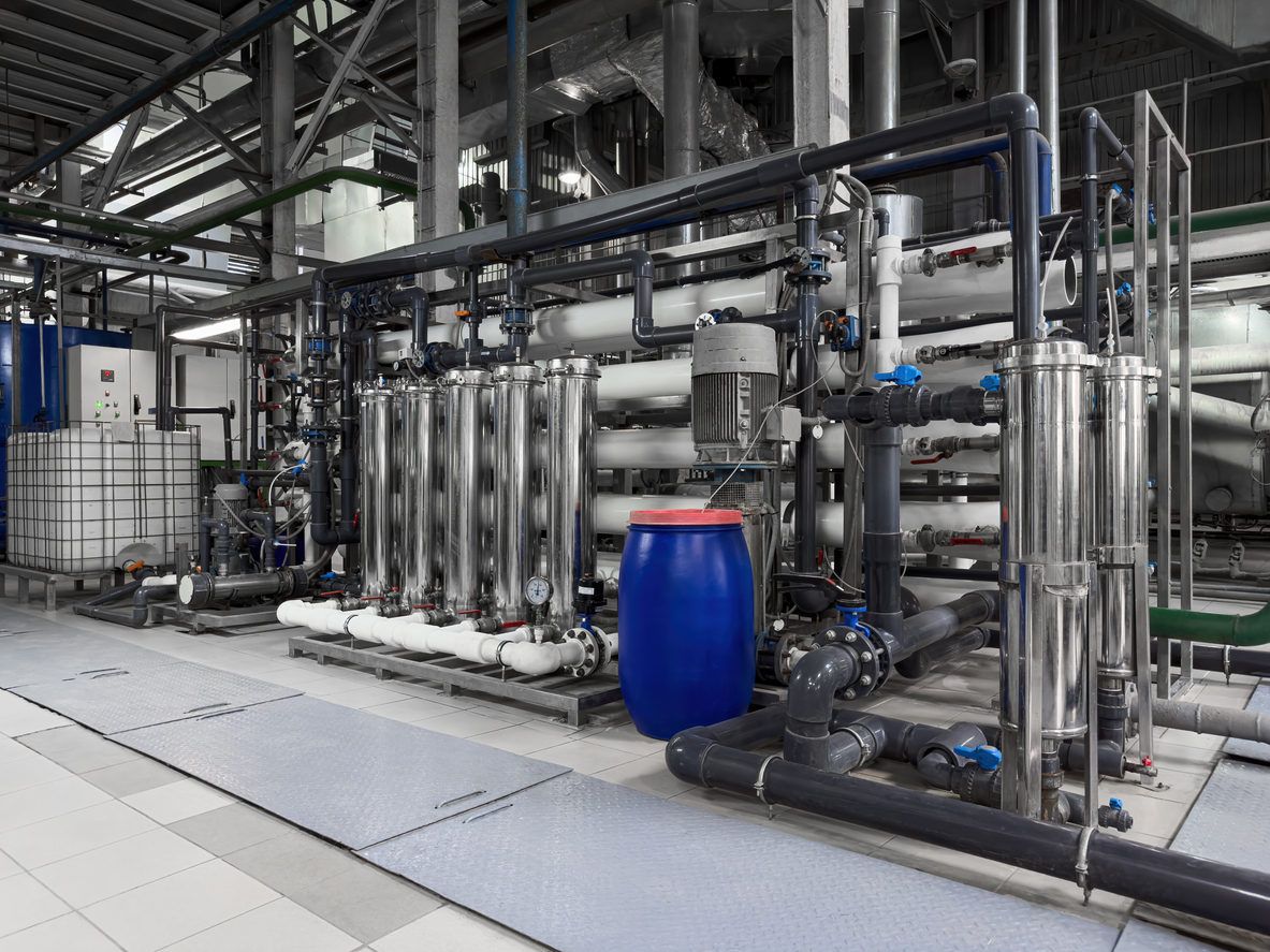 Side-by-side comparison of conventional filtration and ultrafiltration membrane systems