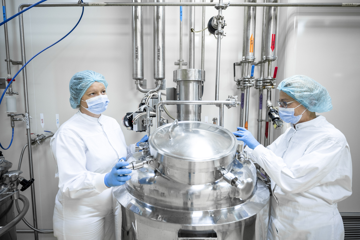 Pharmaceutical water treatment systems